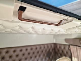 Volvo 13.540 Lowroof 6x2 - Show truck - Custom interior - Full air suspension - I parkcool - VEB+ - Image 26