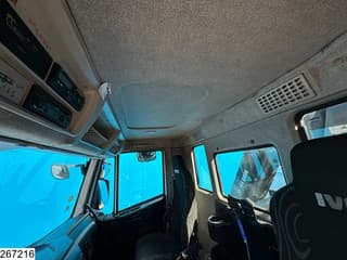 Iveco 310 6x2, EURO 5 EEV, HIAB, Remote, Steerling axle - Image 11