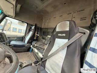 Volvo 420 - Image 9