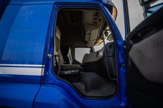 Renault PREMIUM 380 DXI + DHOLLANDIA - Image 14