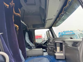 Volvo 6X2 EURO 5 HIAB 211 EP5 + REMOTE CONTROL - Image 20