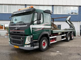 Volvo 6X2 EURO 6 + JOAB SKIPLOADER WITH REMOTE CONTROL - Image 3
