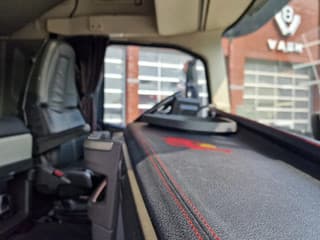 Volvo 13.540 Globetrotterl XL 6x4 - Royal - Retarder - Full air - 3.40 WB - Low KM - Image 21