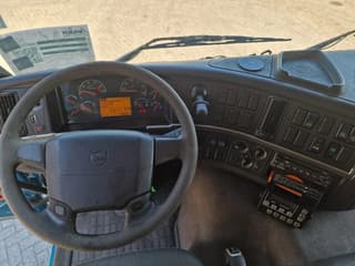 Volvo 12.380 4x2 - Frigo Carrier Supra - Loadlift - Hooks/Rohrbahnen/Vleeshang - Image 12