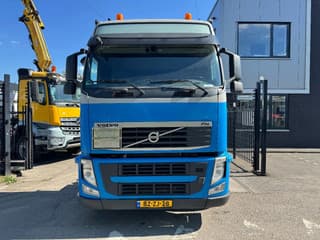 Volvo 460 6X2 EURO 5 GARDNER DENVER - Image 2