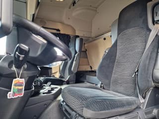 Mercedes-Benz 1833 4x2 - Box with sidedoors - Loadlift - Full air - Mirror cam - Image 15