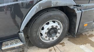 Volvo 440 - Image 8