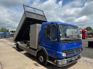 Mercedes-Benz 815 4X2 3 WAY KIPPER FULL STEEL MANUAL GEAR - Image 2