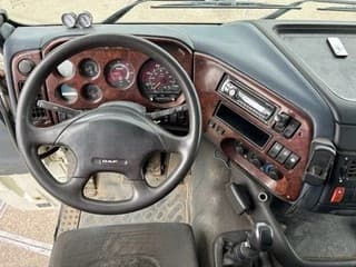 DAF XF SPACECAB 6x2 WITH HOOK-ARM SYSTEM (EURO 3 / ZF16 MANUAL GEARBOX / ZF-INTARDER / STEEL-/AIR SUSPENSION / AIRCONDITIONING) - Image 7