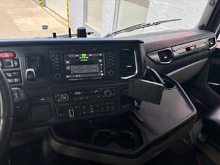 Scania S650 A4X2NA steel/air retarder Euro6 D - Image 18