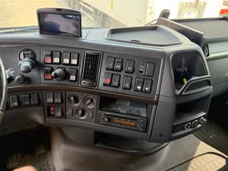 Volvo 16.750 8X4 - 160 TON + RETARDER - Image 19