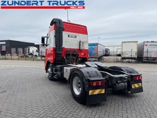 Volvo 420 GLOBETROTTER,ADR LOW KM - Image 5