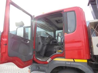 Scania P400 6X2 - Image 14