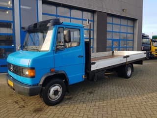 Mercedes-Benz No Title - Thumbnail 1