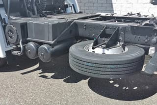 Volkswagen Tractor Head - Image 12