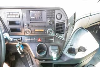 Mercedes-Benz 1848 LS - Image 8