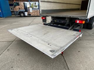Renault / Closed Box / Automatic / Euro 6 - Image 7