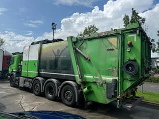 Scania P360 8X2 - HIAB 211BW-3 + FAUN VARIOPRESS - ONLY 198.135 KM - Image 8