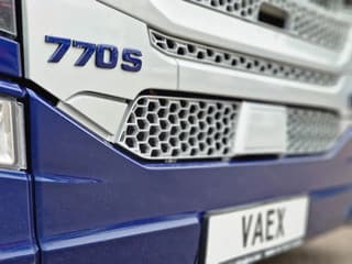Scania 770S V8 NGS Highline 6x2 - Show truck - Special paint - Custom interior - Retarder - Full air - Night clima - Image 19