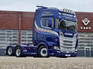 Scania 770S V8 NGS Highline 6x2 - Show truck - Special paint - Custom interior - Retarder - Full air - Night clima - Image 21