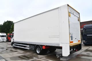 Volvo 4x2 + BOX - 294 TKM - AIRCO - DOUBLE CARGOFLOOR - ELEVATOR - REMOTE CONTROL - CAMERA - - Image 8