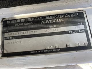 International 4x2 210HP + TEUPEN hyLIFT - Image 7