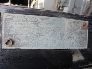 Chevrolet 1 1/2 TON FLATBED - Image 16