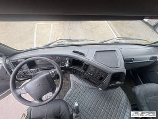 Volvo 420 - Image 10