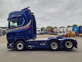 Scania 770S V8 NGS Highline 6x2 - Show truck - Special paint - Custom interior - Retarder - Full air - Night clima - Image 4