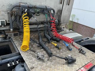 Iveco 500 6X2 + RETARDER + STEERING AXLE - Image 10