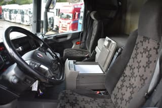 Scania R450 NGS 4x2 - ADR FL - RETARDER - 767 TKM - PTO - PARK. AIRCO - 4 POINT AIR SUSPENSION - ALCOA'S - LED LIGHTS - - Image 5