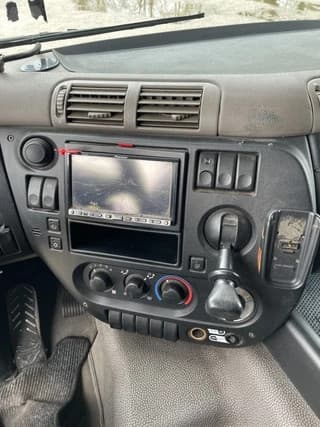 DAF CF 75.360 4x2 2008 4x2 tractor - Image 8