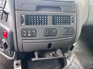 DAF 4X2 EURO 6 MEGA LOW DECK - Image 15