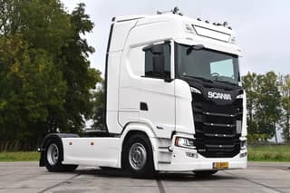 Scania S S460 NGS 4x2NB - ONLY 71 TKM - FULL AIR - PARK. AIRCO - LEATHER SEATS - 2 x FUEL TANKS - LED LIGHTS - EXCELLENT CONDITION -