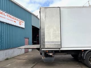 Renault D D320 SLEEPERCAB 4x2 LAMBERET / THERMOKING (EURO 6 / RETARDER / AUTOMATIC GEARBOX / AIRCONDITIONING) - Image 9