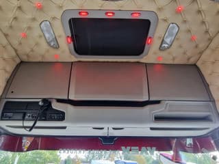 Scania S500 NGS Highline 4x2 - Retarder - Night clima - Full air - Custom interior - Full spoiler - 2 tank - Image 22