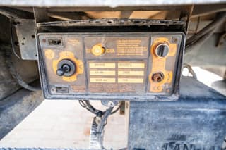 Volvo FL (18t) + DHOLLANDIA 1.5T - Image 9