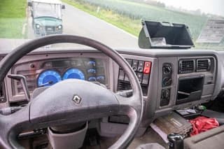 Renault PREMIUM 320 - Image 7