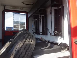 MAN 250 godiva pump with holmatro set - Image 12