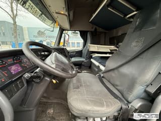 Volvo FH460 - Image 9