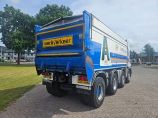 Terberg Manual | Isolated | 8x4 | 460 HP - Image 3