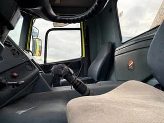 DAF -180ATI 4x4 FULL STEEL 3-WAY KIPPER AND PALFINGER CRANE (EURO 2 / MANUAL GEARBOX / FULL STEEL SUSPENSION / ETC.) - Image 16