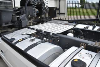 Volvo 460 Globe 4x2 - FULL AIR - 628 TKM - HYDRAULIC SYSTEM - PTO - NAVI - 2 x FUEL TANKS - - Image 9