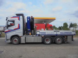 Volvo 420 6X2 NL TRUCK - Image 4