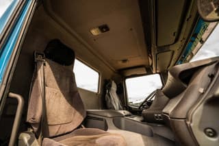 Scania 124G360 - Image 13