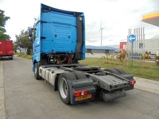 Mercedes-Benz 1842 10 IN STOCK - Image 10