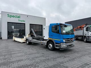 Mercedes-Benz 4x2 / Palfinger T07 -25 MPA / Haakarm systeem / Oprijwagen