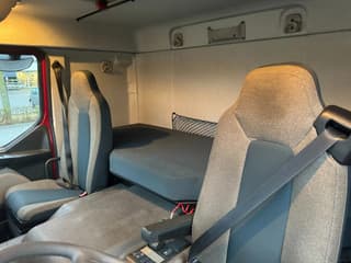 Volvo 4X2 EURO 6 DHOLLANDIA LIFT - Image 16