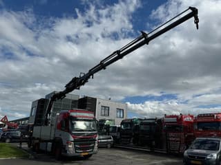 Volvo 8X4 PALFINGER PK53002 + FLY JIP AN REMOTE CONTROLE, LAST AXEL STEERING - Image 4