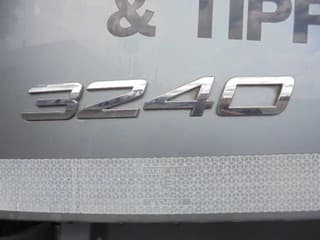 Mercedes-Benz 3340 8X4 - Image 17